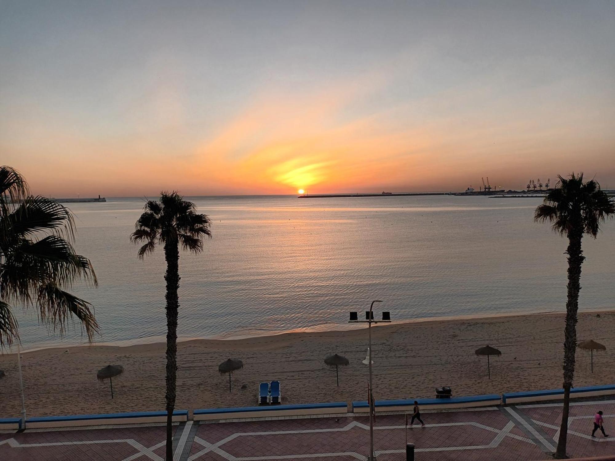 Apartplaya Melilla Buitenkant foto